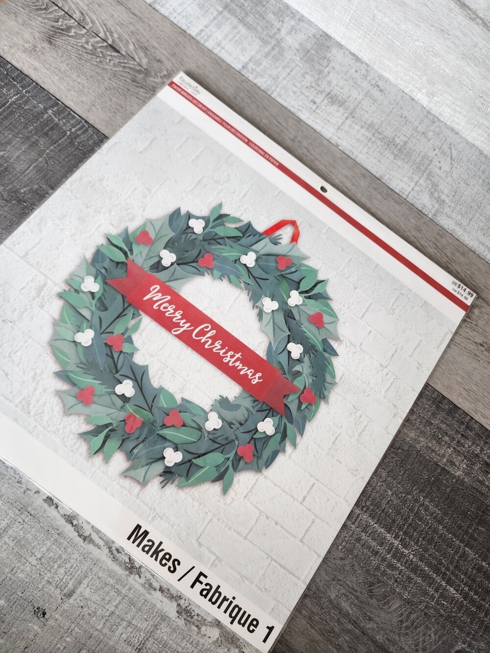Recollections Christmas Wreath Paper Quilling Kit Sealed. 13.5" MERRY CHRISTMAS